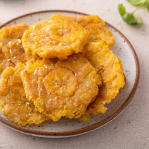 Tostones (Fried green plantain)